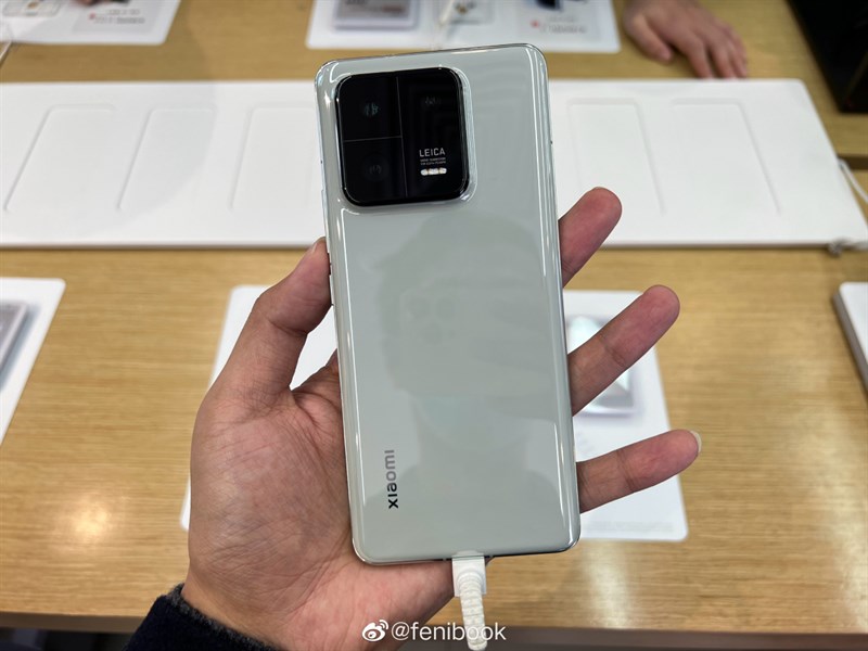 Cấu hình Xiaomi 13 Pro: Chip Snapdragon 8 Gen 2, camera Leica 'hết nước chấm'