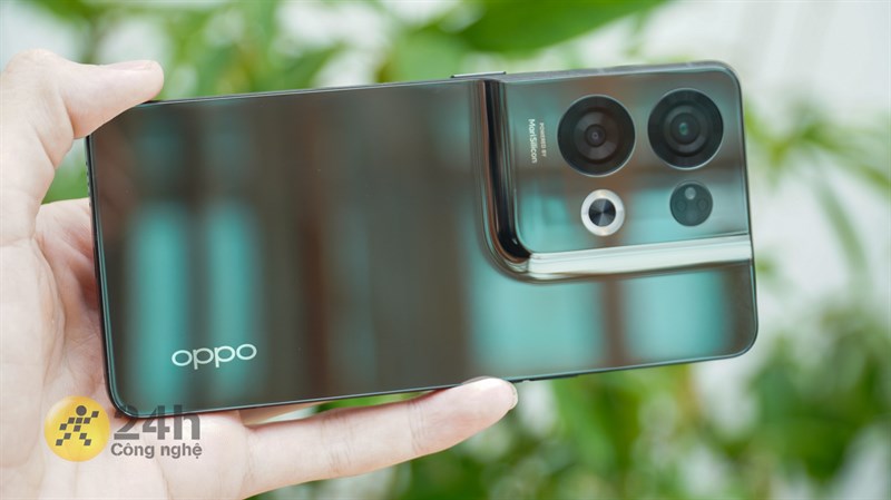 Trên tay OPPO Reno8 Pro 5G chính hãng Việt Nam