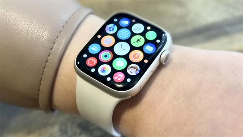 Xem ngay những cải tiến trên Apple Watch Series 8 so với thế hệ trước