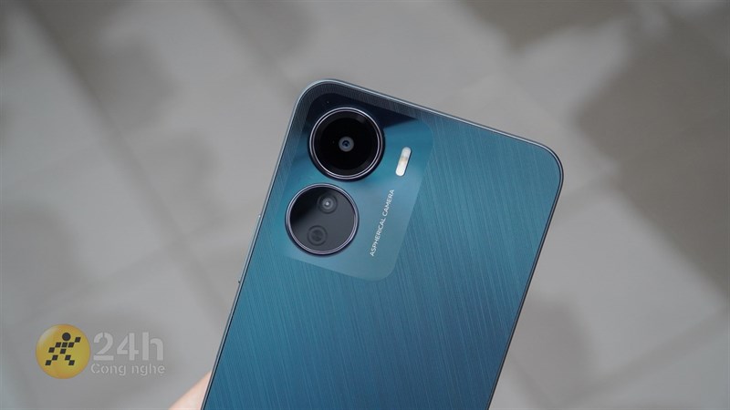 Trên tay Vivo Y16: Thiết kế ấn tượng, hiệu năng đủ dùng cùng pin lớn Trên tay Vivo Y16: Thiết kế ấn tượng, hiệu năng đủ dùng cùng pin lớn