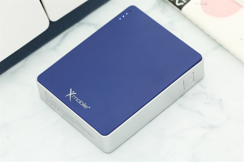 Xmobile Gram 4 sẽ trở thành ngân hàng năng lượng sẵn sàng cho bạn mọi lúc mọi nơi. Xmobile Gram 4 sẽ trở thành ngân hàng năng lượng sẵn sàng cho bạn mọi lúc mọi nơi.