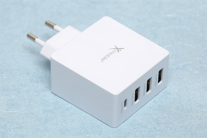 Những bộ Adapter mới nhất tháng 10, thiết kế thanh lịch, sạc nhanh khỏi bàn Những bộ Adapter mới nhất tháng 10, thiết kế thanh lịch, sạc nhanh khỏi bàn