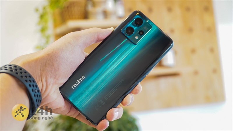realme 10 Pro+ realme 10 Pro+