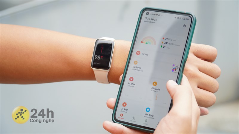 Cách theo dõi sức khỏe với Xiaomi Mi Band 7 Pro