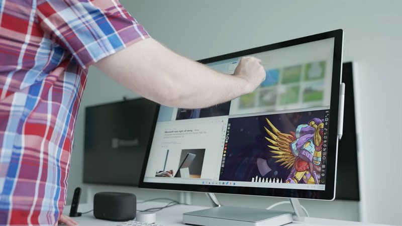 Surface Studio 2+ được trang bị RAM lên đến 32 GB và ổ cứng SSD 1 TB giúp hoạt động đa nhiệm và lưu trữ tốt hơn Surface Studio 2+ được trang bị RAM lên đến 32 GB và ổ cứng SSD 1 TB giúp hoạt động đa nhiệm và lưu trữ tốt hơn