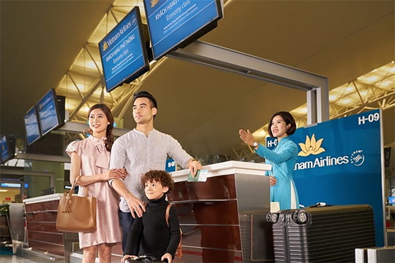 Hình ảnh làm thủ tục máy bay