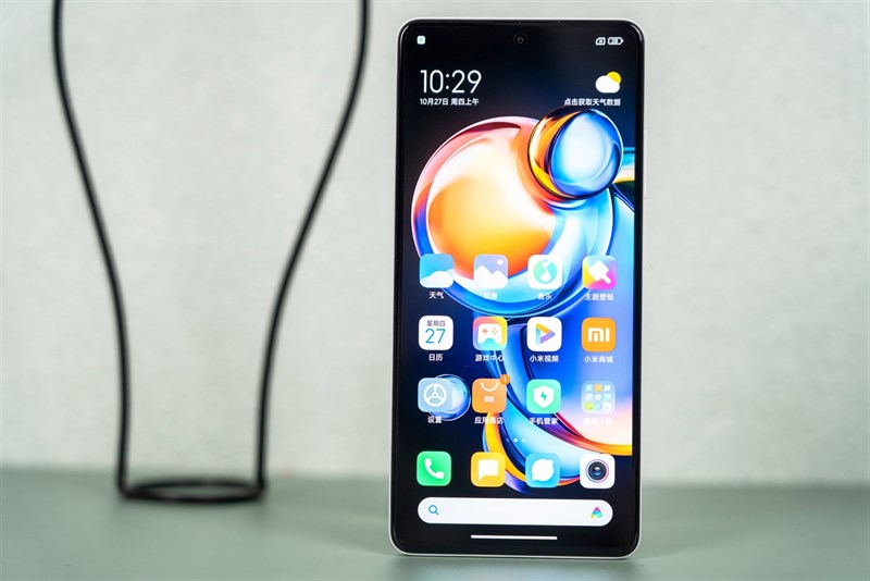 Redmi Note 12 Pro cũng được trang bị các tùy chọn RAM là 6 GB, 8 GB và 12 GB.