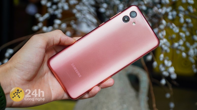 Đánh giá pin Galaxy A04: Pin 5.000 mAh cho thời lượng dùng đến 8 tiếng Đánh giá pin Galaxy A04: Pin 5.000 mAh cho thời lượng dùng đến 8 tiếng