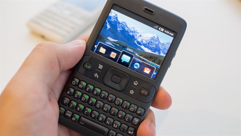 HTC Sooner chiếc smartphone chạy Android đầu tiên trên thế giới - Ảnh Frandroid HTC Sooner chiếc smartphone chạy Android đầu tiên trên thế giới - Ảnh Frandroid