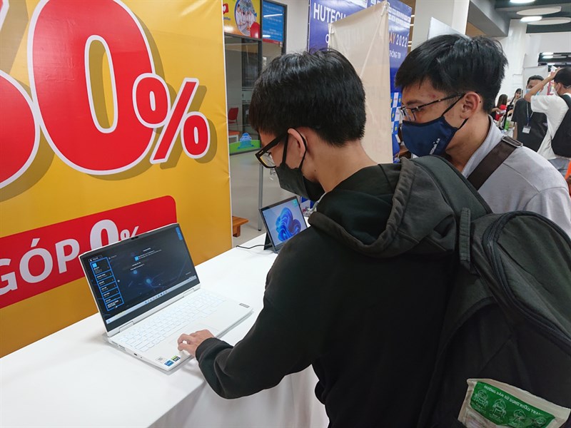 Sôi động ngày hội chào đón tân sinh viên CNTT 'HUTECH IT OPEN DAY'