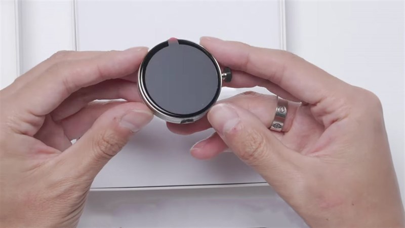 Trên tay Huawei Watch GT Cyber Trên tay Huawei Watch GT Cyber