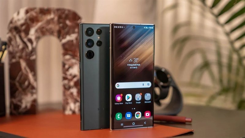Tậu liền tay smartphone Samsung cấu hình mạnh kèm sạc nhanh đến 45W Tậu liền tay smartphone Samsung cấu hình mạnh kèm sạc nhanh đến 45W
