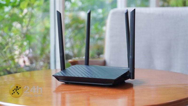 Trên tay router ASUS RT-AC750L Trên tay router ASUS RT-AC750L