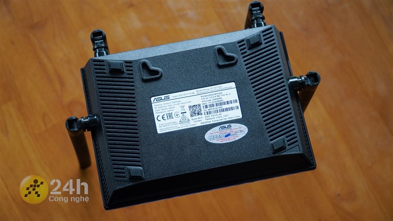 Trên tay router ASUS RT-AC750L Trên tay router ASUS RT-AC750L