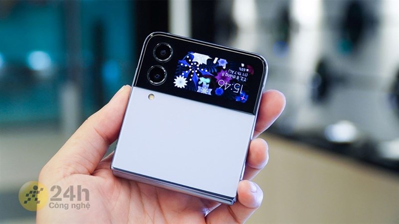 Chính thức Galaxy Z Flip4 tại Việt Nam nhận được bản cập nhật Android 13 và One UI 5.0 Chính thức Galaxy Z Flip4 tại Việt Nam nhận được bản cập nhật Android 13 và One UI 5.0