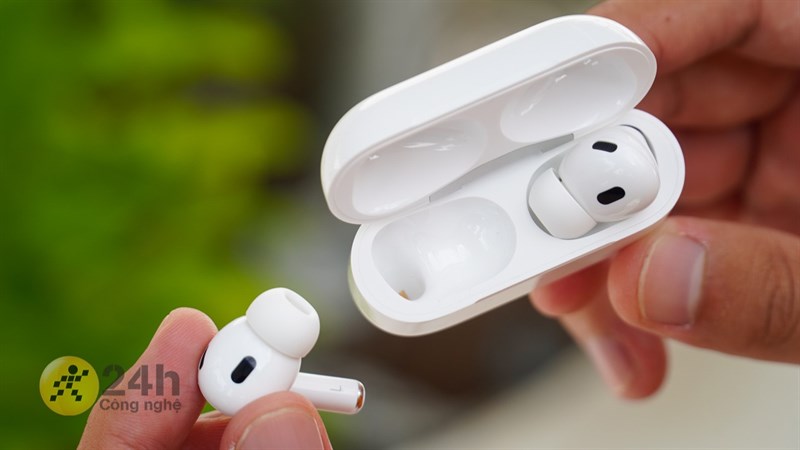 iFans chắc sẽ bất ngờ lắm khi biết AirPods Pro có thể làm được điều này iFans chắc sẽ bất ngờ lắm khi biết AirPods Pro có thể làm được điều này