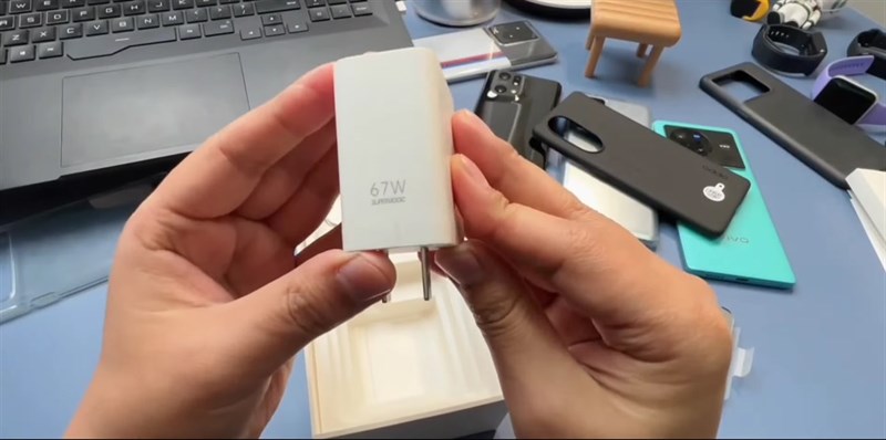 Trên tay OPPO A1 Pro 5G Trên tay OPPO A1 Pro 5G