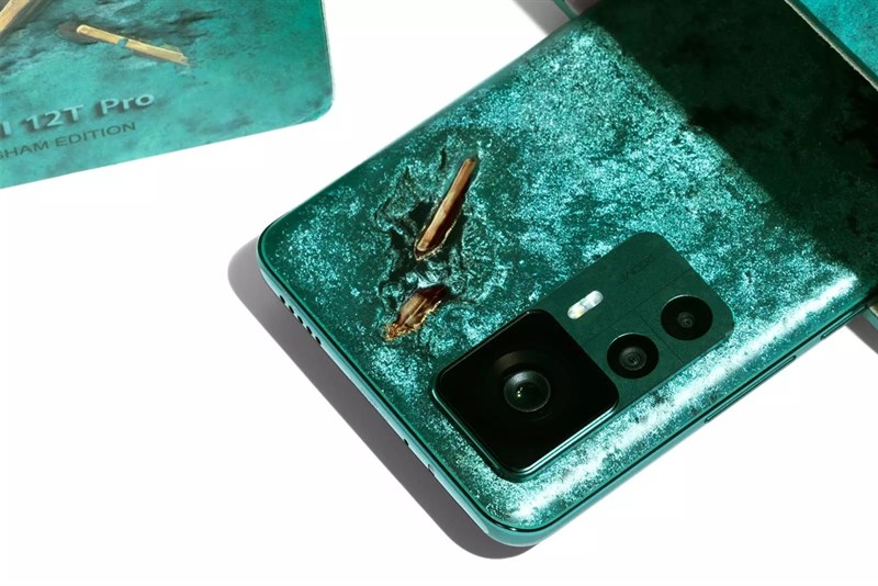 Trên tay Xiaomi 12T Pro Daniel Arsham