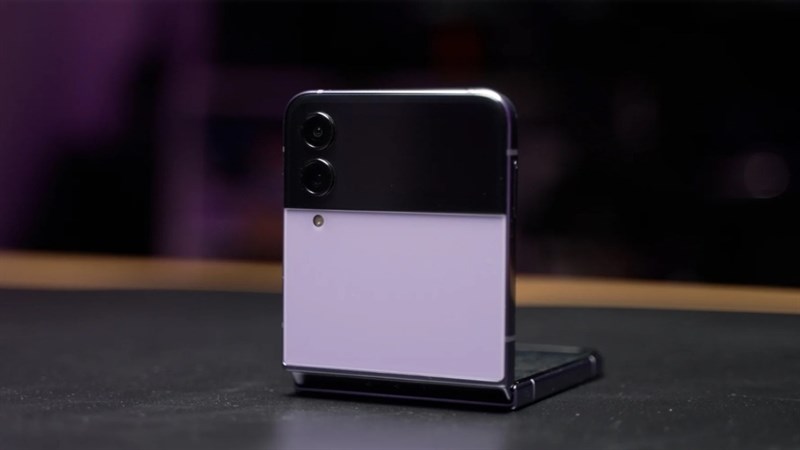 Thế hệ kế nhiệm Galaxy Z Flip4 sẽ được nâng cấp mạnh mẽ về phần bản lề và kích thước màn hình ngoài Thế hệ kế nhiệm Galaxy Z Flip4 sẽ được nâng cấp mạnh mẽ về phần bản lề và kích thước màn hình ngoài
