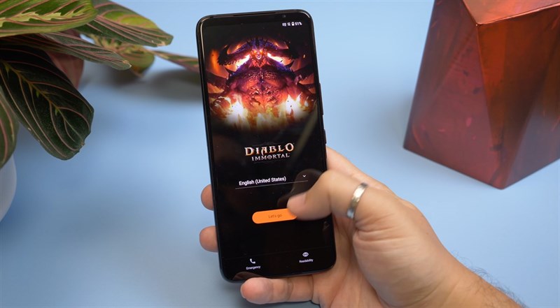 Trên tay ASUS ROG Phone 6 Diablo Immortal Edition