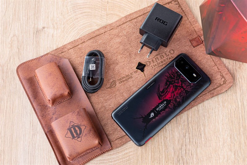 ASUS ROG Phone 6 Diablo Immortal Edition