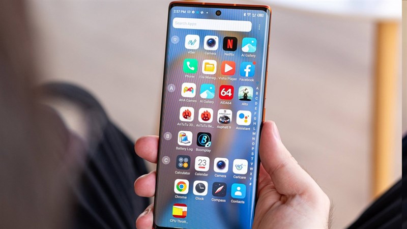 Tecno Phantom X2 Pro còn được trang bị RAM 12 GB và bộ nhớ trong 256 GB Tecno Phantom X2 Pro còn được trang bị RAM 12 GB và bộ nhớ trong 256 GB
