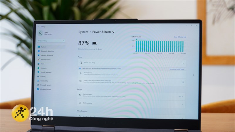 Theo đánh giá của mình thì Lenovo Legion 5 15IAH7 có thời lượng pin ở mức khá ổn so với các laptop gaming khác.