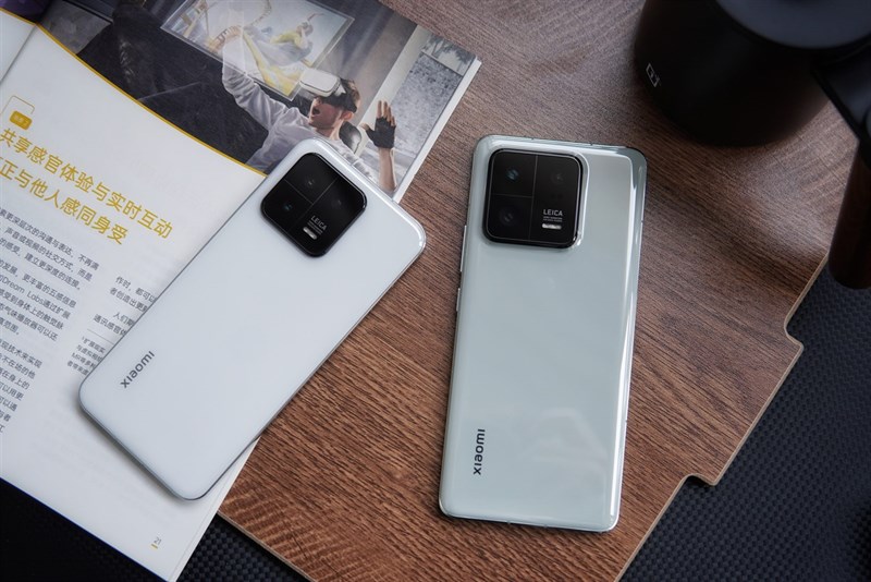 Trên tay Xiaomi 13 Pro Trên tay Xiaomi 13 Pro