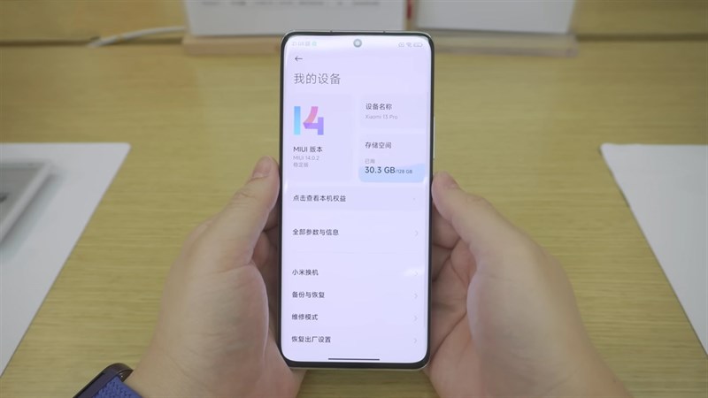 Trên tay Xiaomi 13 Pro Trên tay Xiaomi 13 Pro