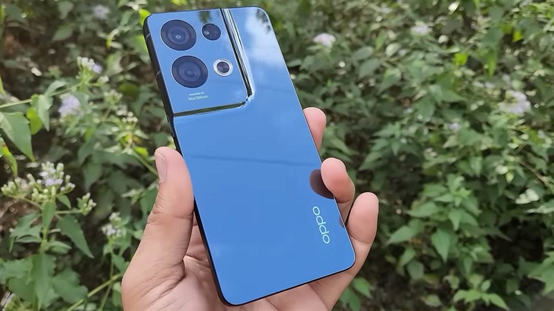 Trên tay OPPO Reno8 Pro House of The Dragon Edition: Độc đáo, tinh xảo