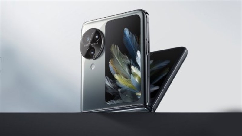 OPPO Find N3 Flip phiên bản màu đen. Nguồn: OPPO. OPPO Find N3 Flip phiên bản màu đen. Nguồn: OPPO.
