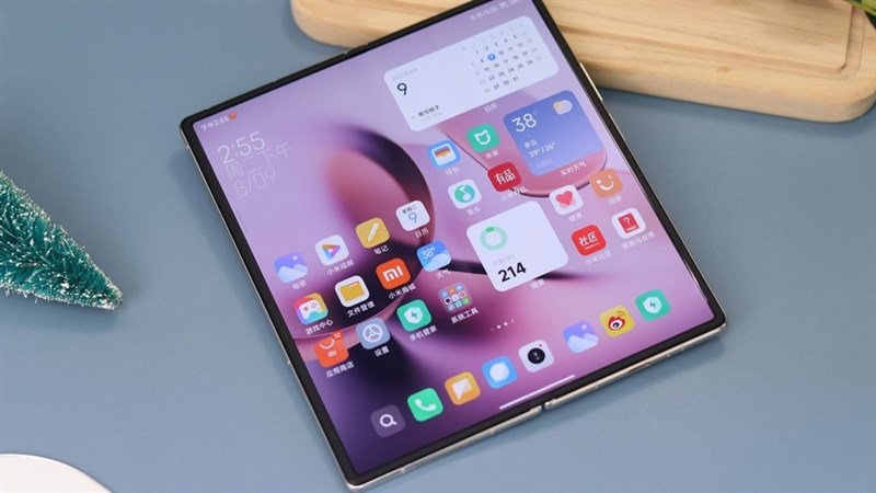 Xiaomi Mix Fold 4 sẽ được trang bị màn hình chính AMOLED có khả năng gập với kích thước 8.05 inch, độ phân giải 1.860 x 2.480 pixels.