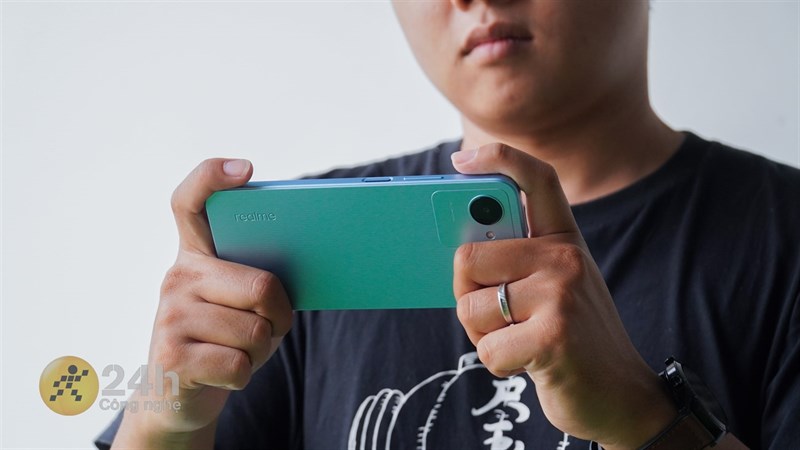 Bộ đôi điện thoại realme độc quyền giảm giá yêu thương đến 1 triệu Bộ đôi điện thoại realme độc quyền giảm giá yêu thương đến 1 triệu