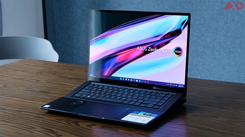 Zenbook Pro 16X OLED được chạy sẵn Windows 11 Pro khi ra mắt Zenbook Pro 16X OLED được chạy sẵn Windows 11 Pro khi ra mắt