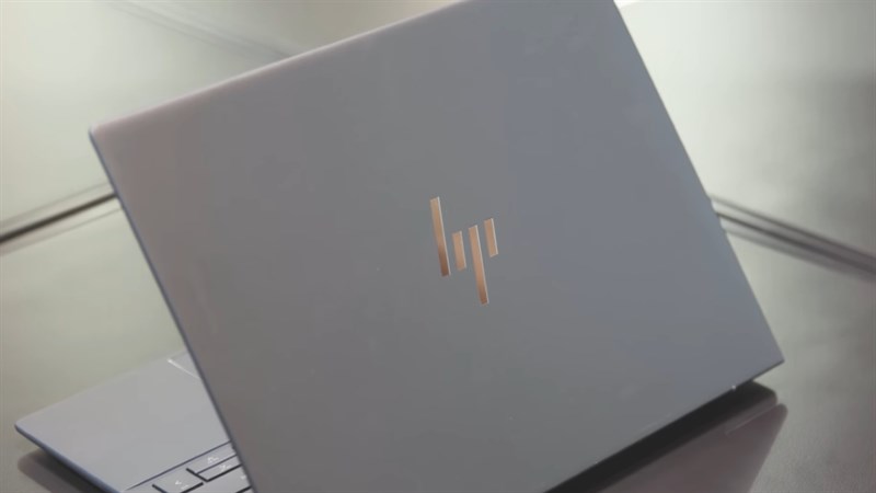 Cùng khám phá cặp laptop HP Dragonfly Pro nhé! 