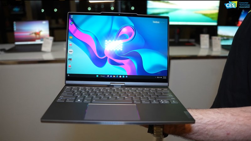 Lenovo ThinkBook Plus Twist còn có RAM đến 16 GB, ổ cứng lưu trữ đến 1 TB và pin 56 Wh Lenovo ThinkBook Plus Twist còn có RAM đến 16 GB, ổ cứng lưu trữ đến 1 TB và pin 56 Wh