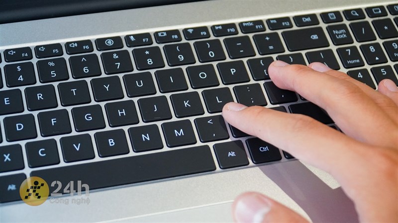 Trên tay Huawei Matebook D16 tại Việt Nam Trên tay Huawei Matebook D16 tại Việt Nam