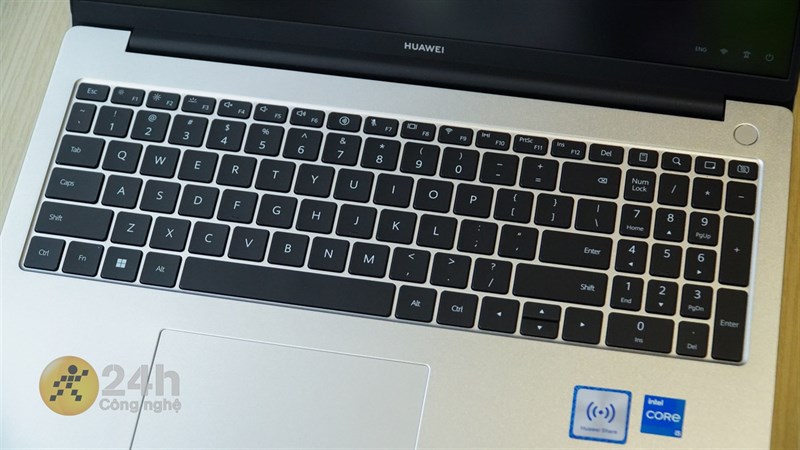 Trên tay Huawei Matebook D16 tại Việt Nam Trên tay Huawei Matebook D16 tại Việt Nam