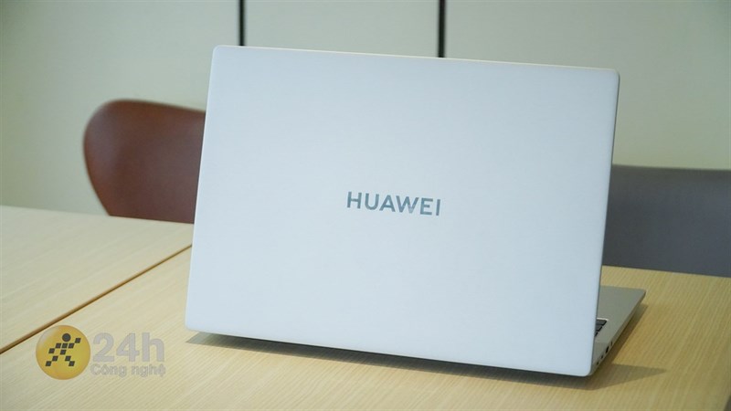 Trên tay Huawei Matebook D16 tại Việt Nam Trên tay Huawei Matebook D16 tại Việt Nam