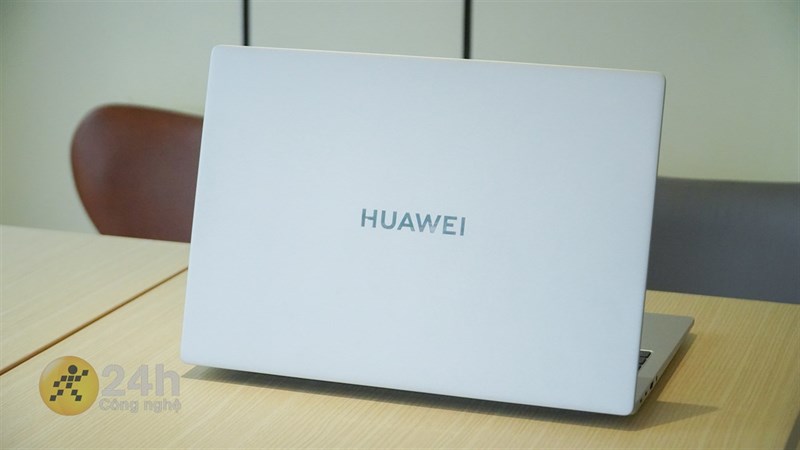 Trên tay Huawei Matebook D16 tại Việt Nam Trên tay Huawei Matebook D16 tại Việt Nam