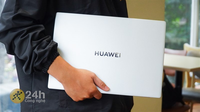 Trên tay Huawei Matebook D16 tại Việt Nam Trên tay Huawei Matebook D16 tại Việt Nam
