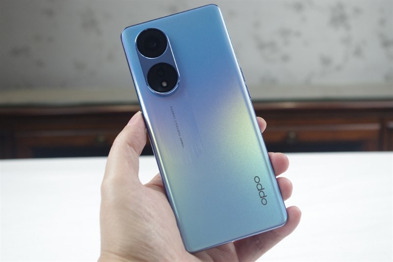 Mặt lưng của OPPO Reno8 T 5G - Ảnh: Weibo C科技