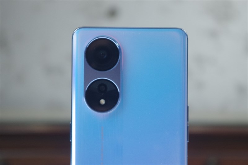 OPPO Reno8 T 5G có hai camera