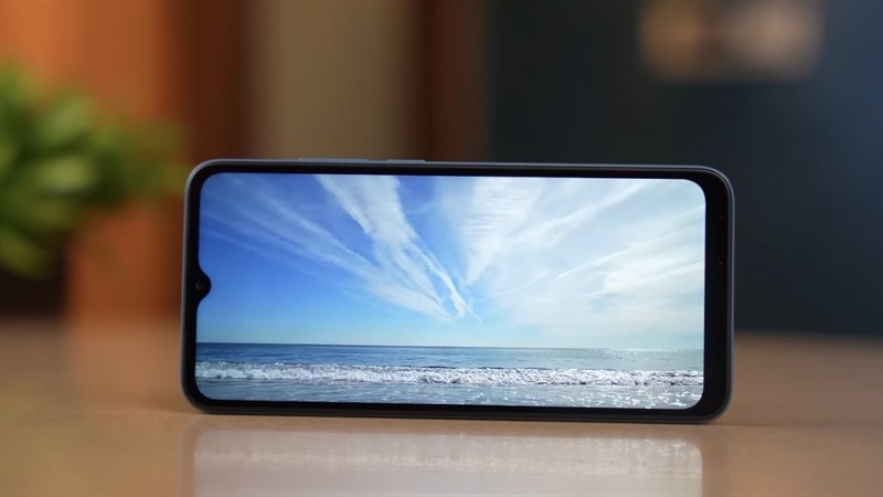 POCO C70 sẽ được trang bị màn hình chính kích thước 6.7 inch, sử dụng tấm nền Super AMOLED độ phân giải 1.080 x 2.400 pixels. POCO C70 sẽ được trang bị màn hình chính kích thước 6.7 inch, sử dụng tấm nền Super AMOLED độ phân giải 1.080 x 2.400 pixels.