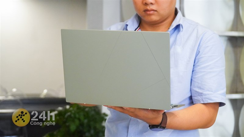 Đánh giá ASUS Zenbook 14 OLED