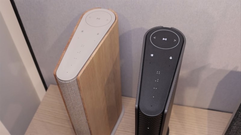 Mặt trên của B&O Beosound Emerge.