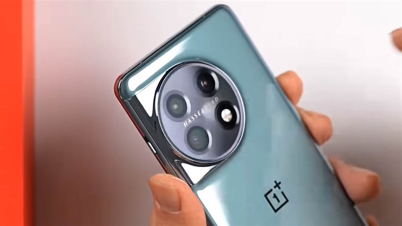 Trên tay OnePlus 11 Trên tay OnePlus 11