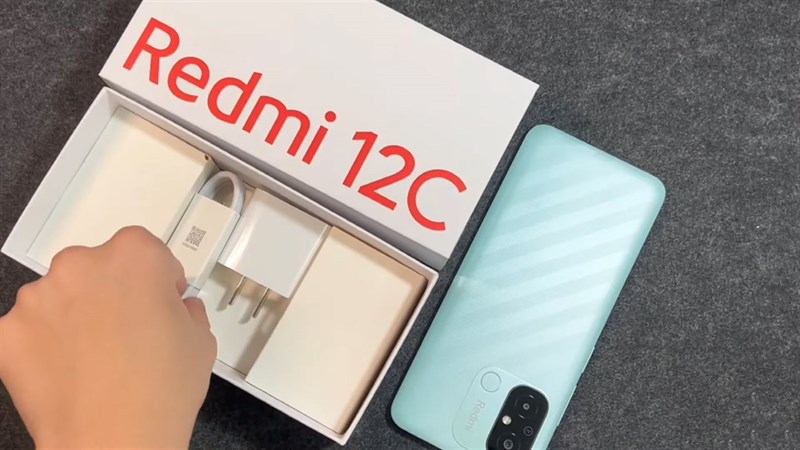 Trên tay Redmi 12C