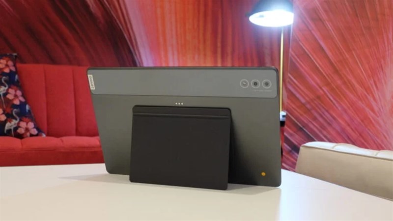 Lenovo Tab Extreme được Lenovo công bố giá bán tại thị trường Mỹ là 1.199 USD (khoảng 28.1 triệu). Lenovo Tab Extreme được Lenovo công bố giá bán tại thị trường Mỹ là 1.199 USD (khoảng 28.1 triệu).