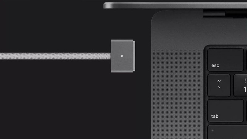 Trang bị đáng chú ý trên MacBook Pro mới là gì? Trang bị đáng chú ý trên MacBook Pro mới là gì?
